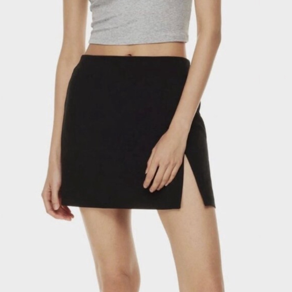 Aritzia // Sunday’s Best Black Mini Skirt with Side Slit